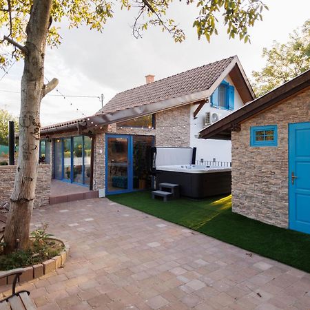 Feszek Villa 佐洛埃格塞格 外观 照片